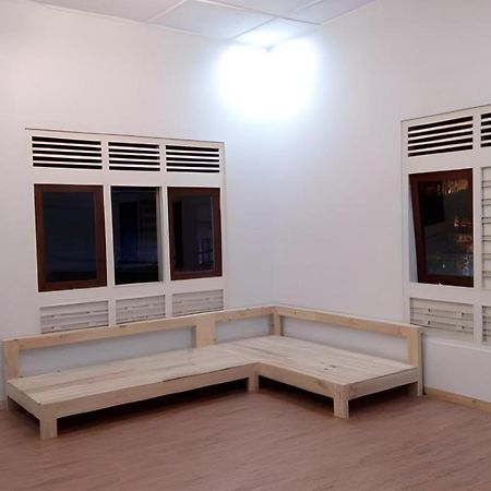Zaen Hotel Syariah Solo Exterior photo