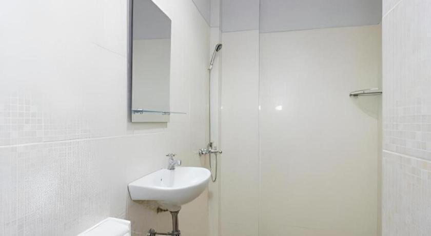Zaen Hotel Syariah Solo Exterior photo